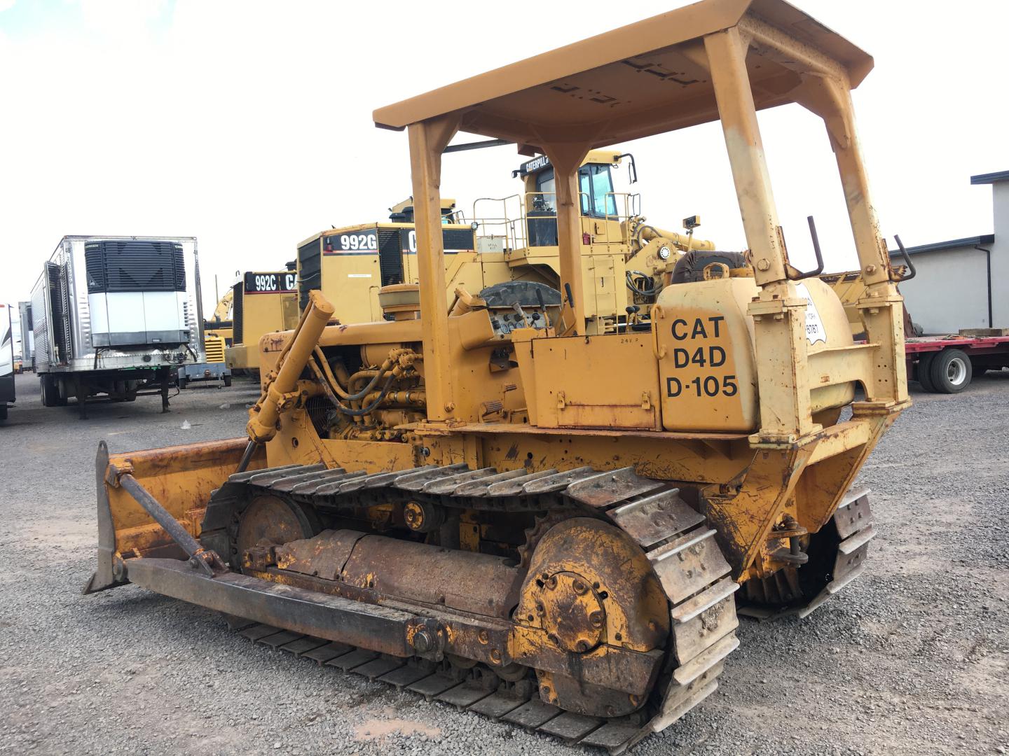 CATERPILLAR D4D